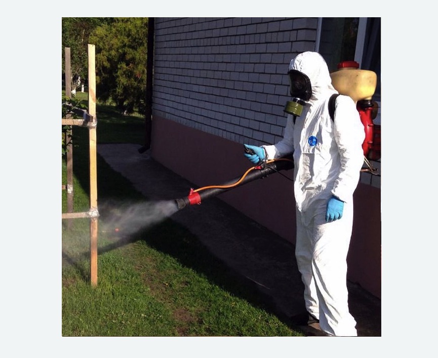 травля клещей на участке в Ленинске